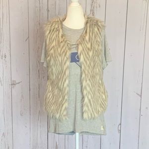Women’s Daytrip Faux Fur Vest